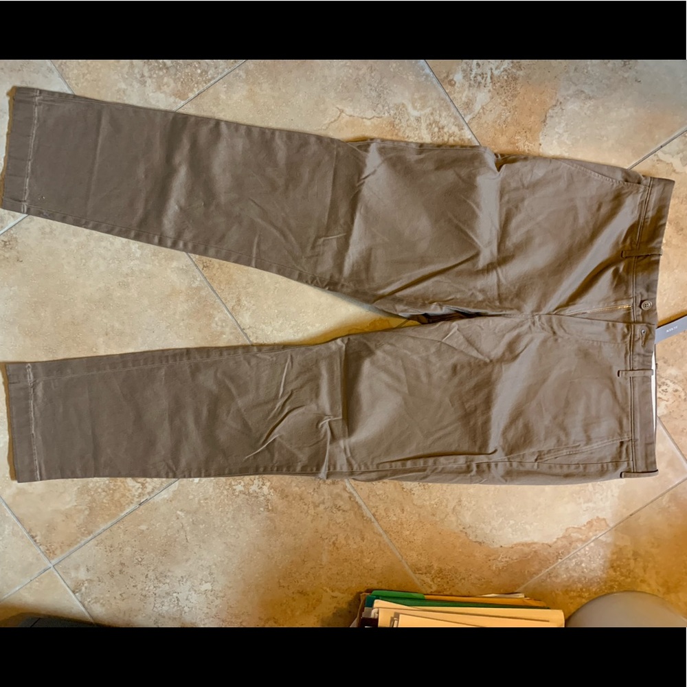 Men’s beige pants